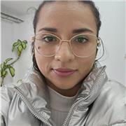 Psicóloga especialista en niños, capaz de dar clases de inglés indiferentemente de la edad, con mucha paciencia y amabilidad.
